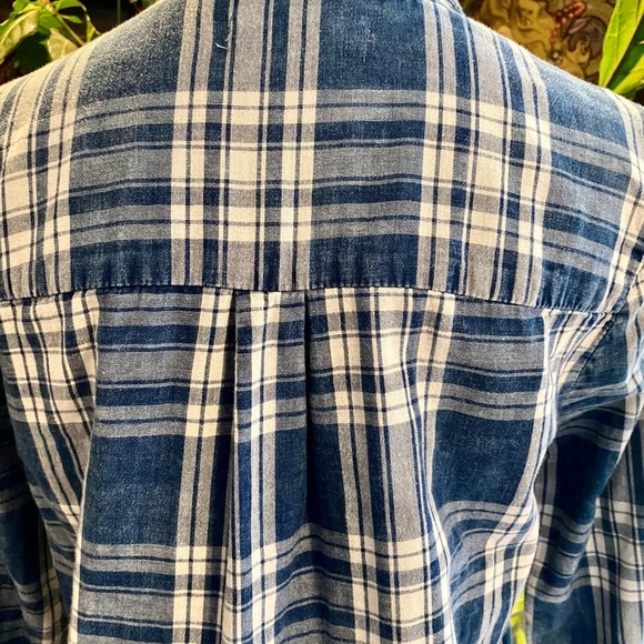 Revolve Blank NYC Oughta Know faded button - Picture 14 of 15